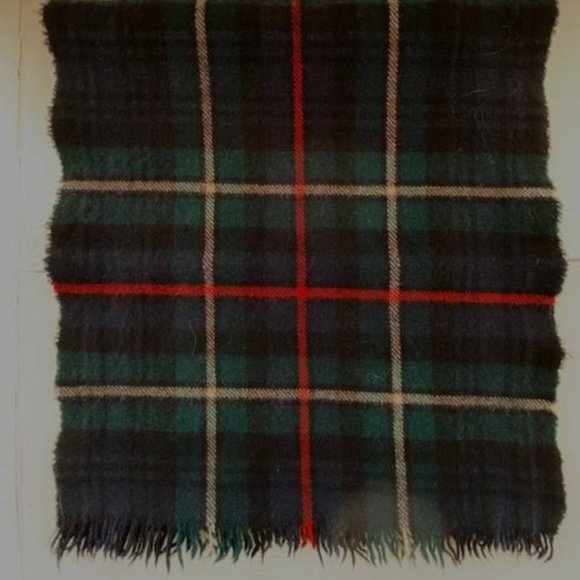 SALE! Vintage Tarten Wool Scarf - Picture 1 of 4